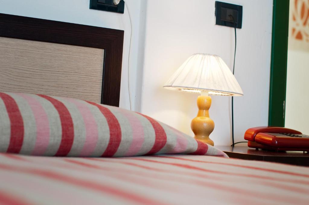 Hotel Milan Rosolina Mare Quarto foto